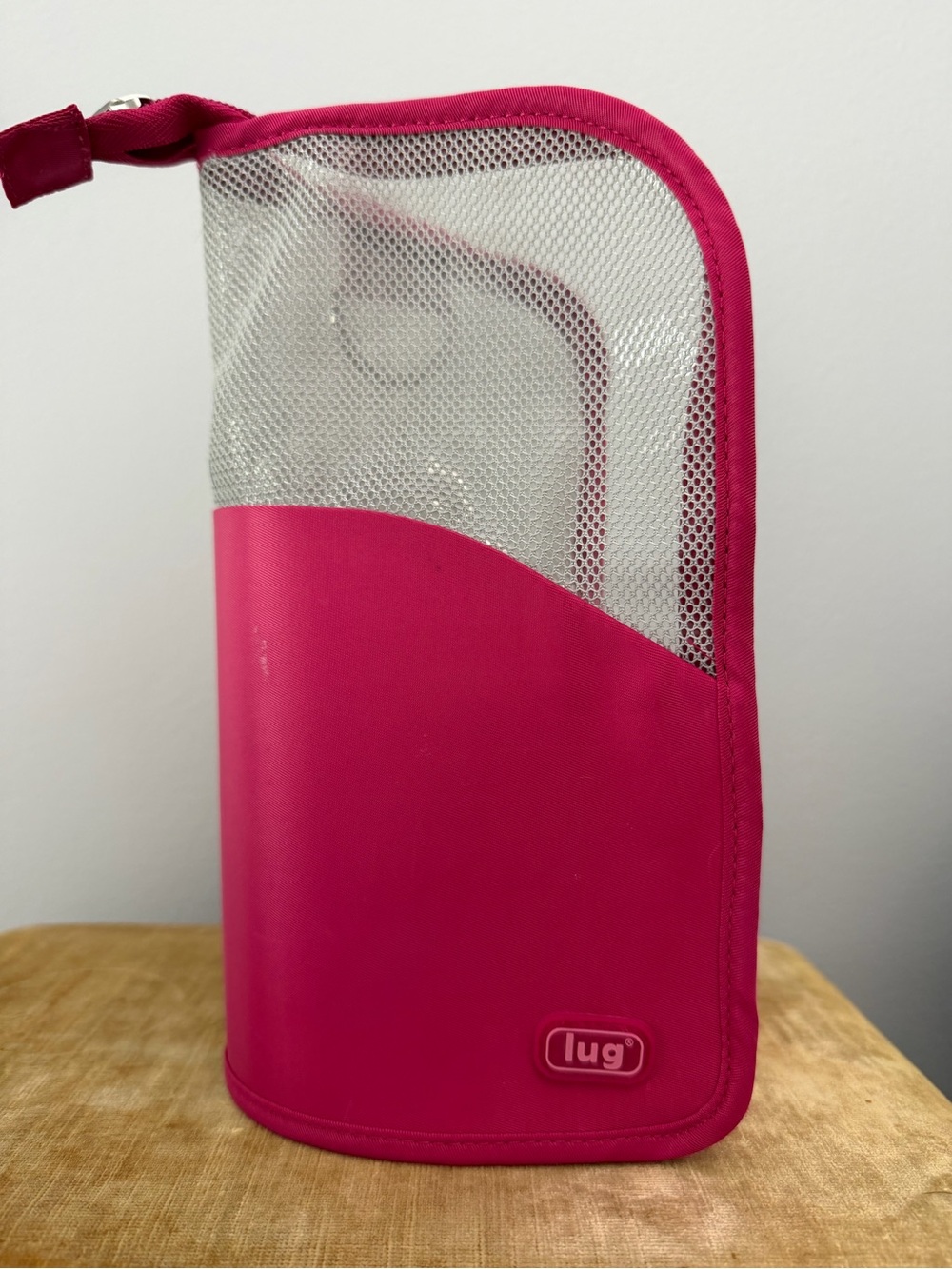 Lug Canoe Make-up brush travel case